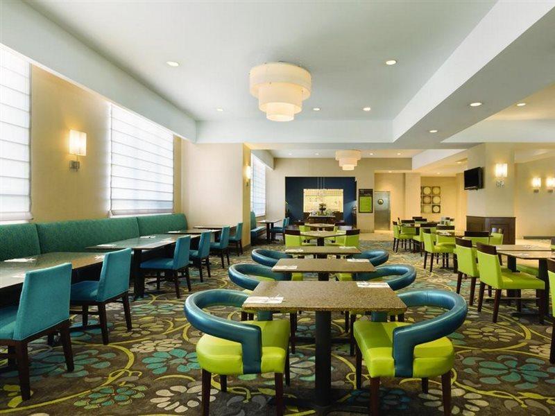 Hilton Garden Inn וורצ'סטר מראה חיצוני תמונה