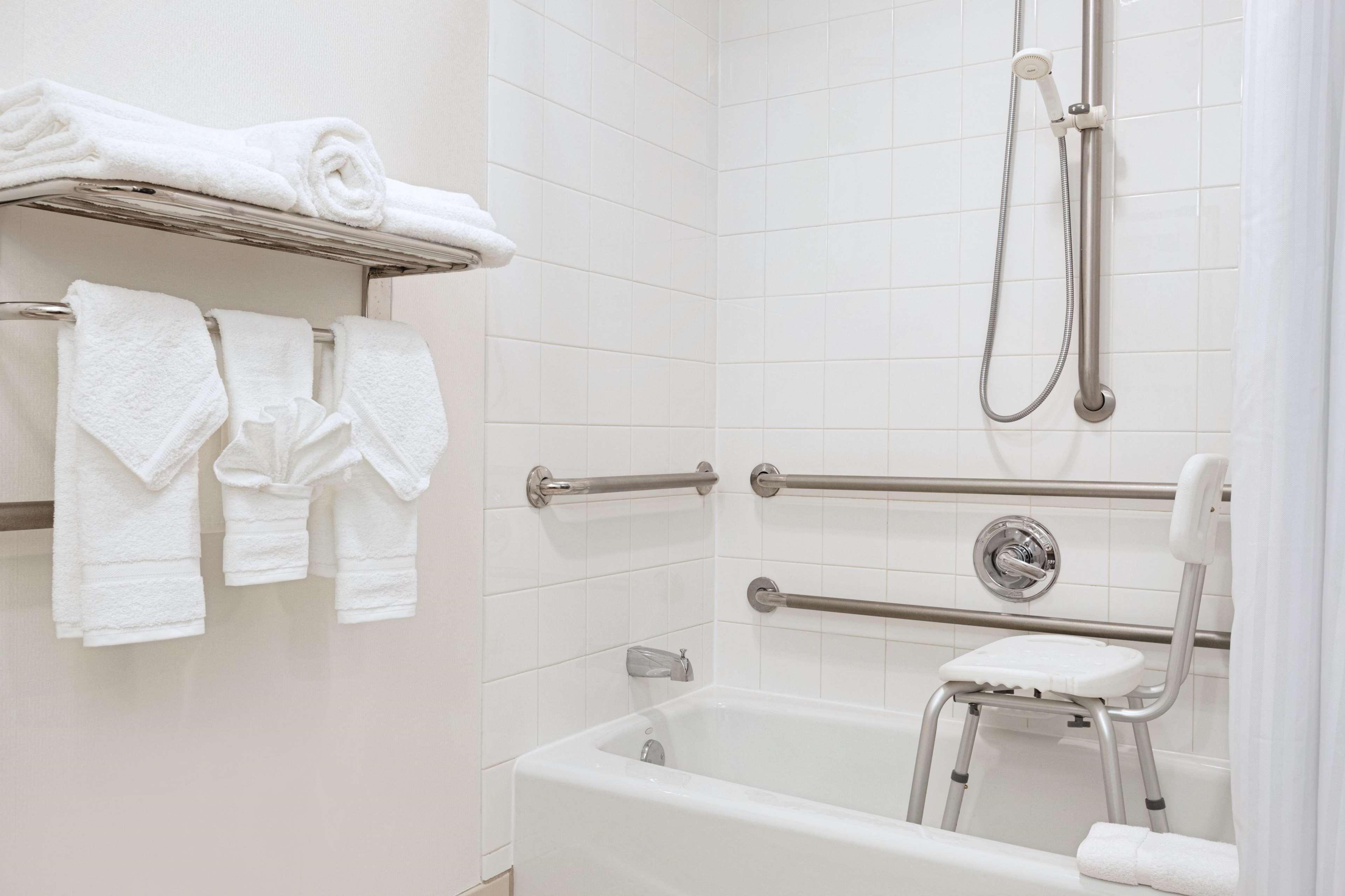 Hilton Garden Inn וורצ'סטר מראה חיצוני תמונה