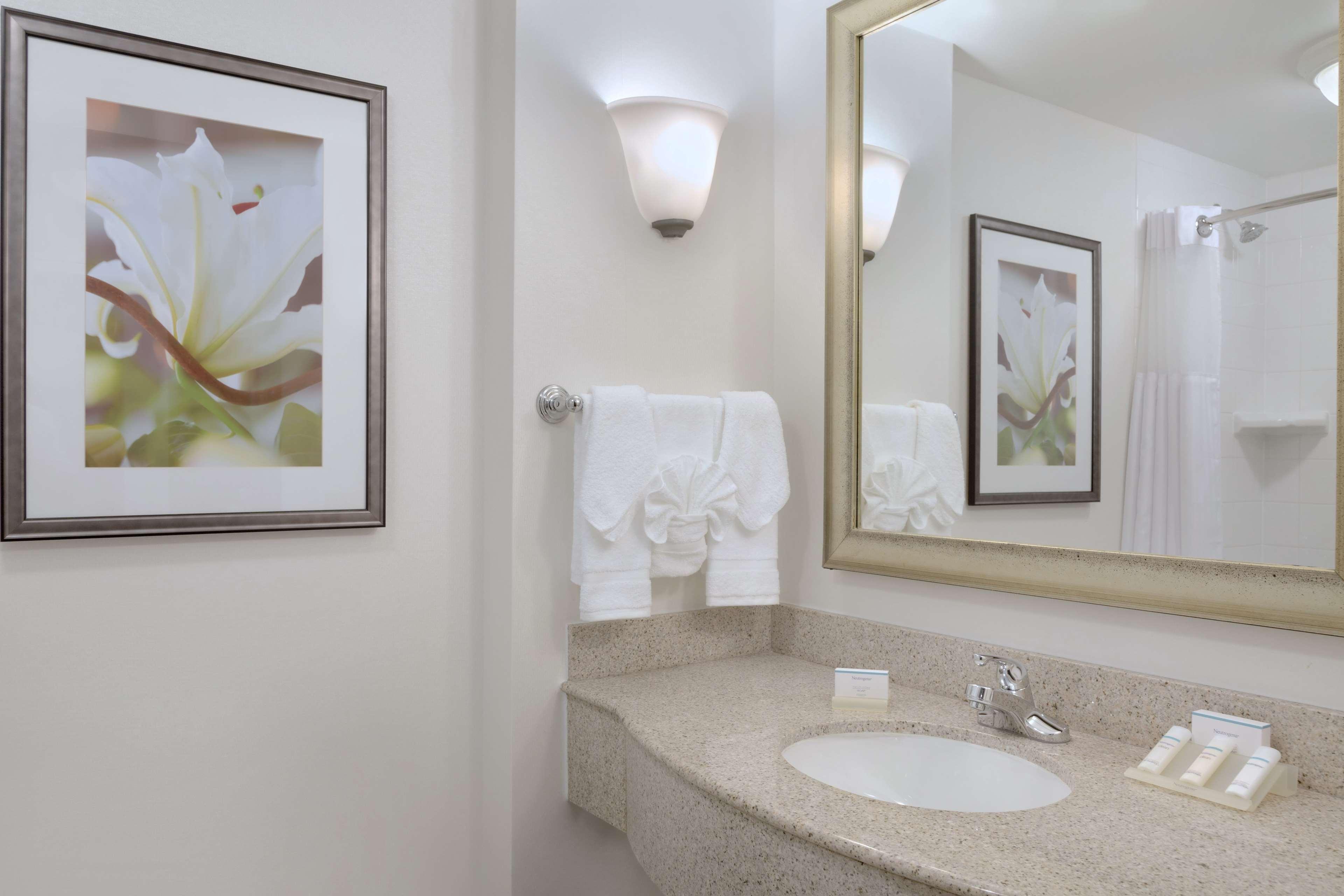 Hilton Garden Inn וורצ'סטר מראה חיצוני תמונה