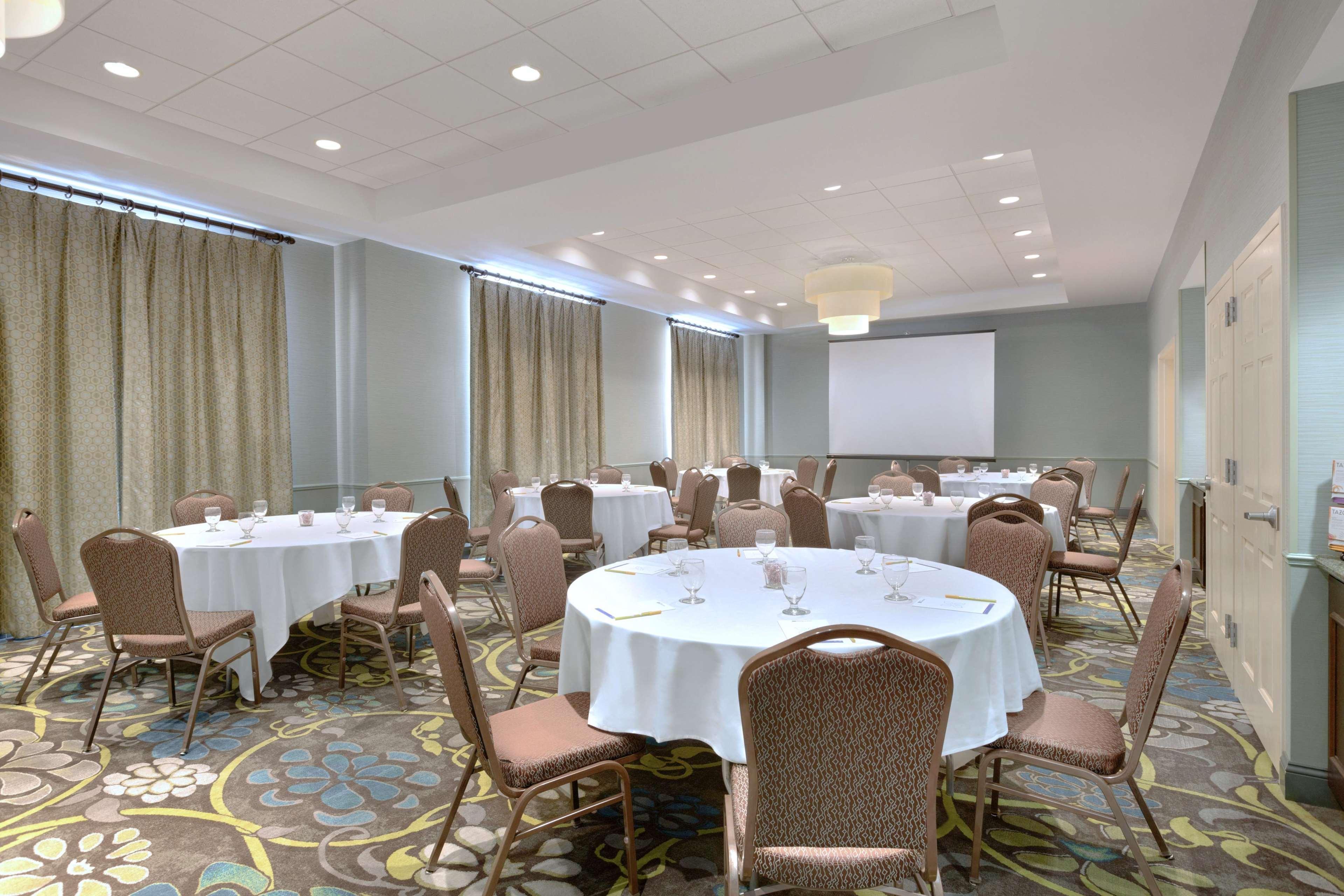 Hilton Garden Inn וורצ'סטר מראה חיצוני תמונה